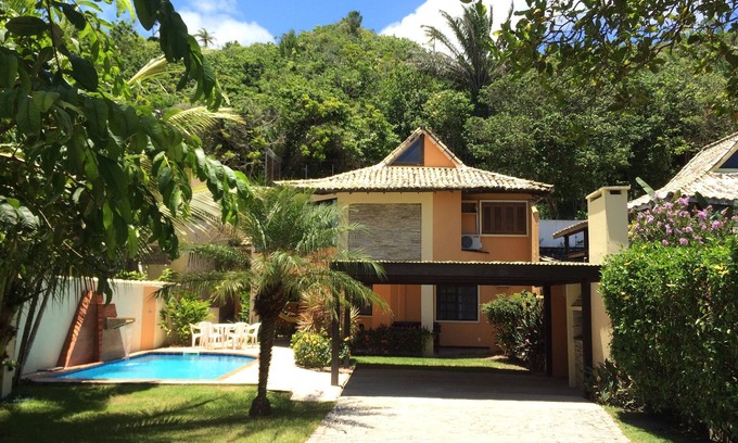 Porto Seguro House | Beachfront house with 4 suites, barbecue and swimming pool in Porto Seguro.