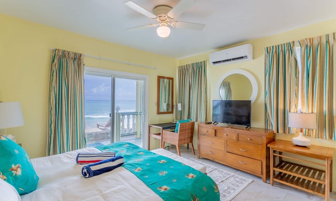 West End Hotel | Beachfront King