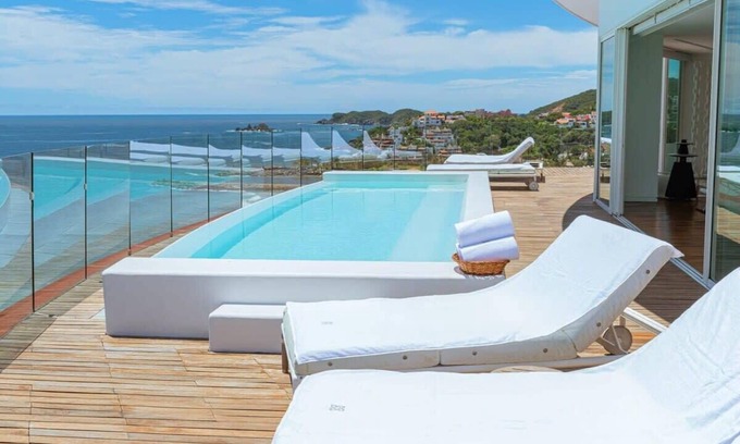 Ixtapa Apartment | Beachfront Luxe Penthouse Private Pool and Spa Tub