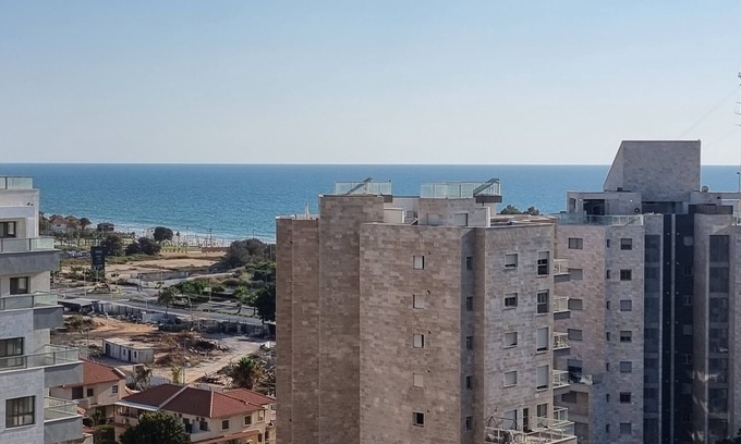 Hadera Apartment | Beachfront Luxury Penthouse