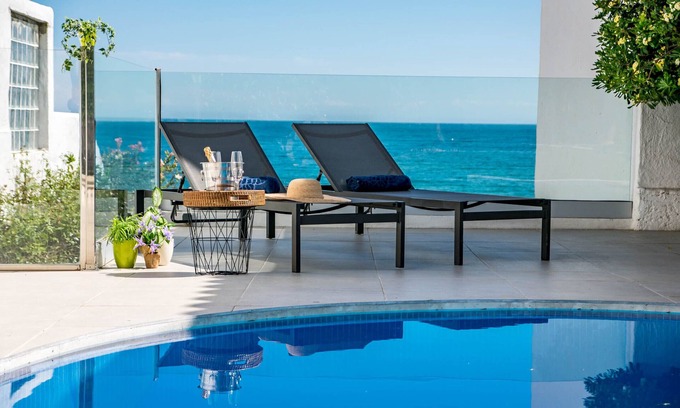 Bahia Dorada Villa | BEACHFRONT LUXURY VILLA PRIVATE POOL STUNNING SEA VIEWS WALK TO BARS SHOPS ETC