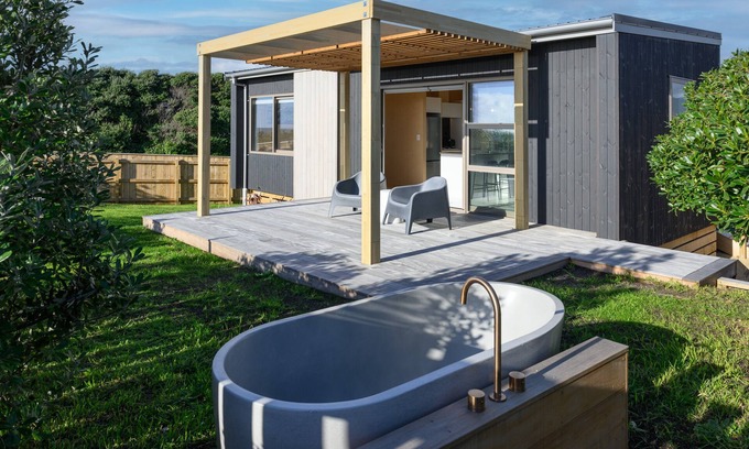 Waikanae House | Beachfront, Old Beach Pods - Te Moana