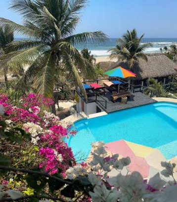 Santa Maria Tonameca Bed & Breakfast | Beachfront Paradise Boutique Hotel