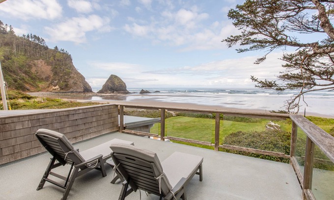 Arch Cape House | Beachfront, Pet-Friendly, 3 bed, 2 bath, multiple decks, fireplace, big yard, ping pong table.
