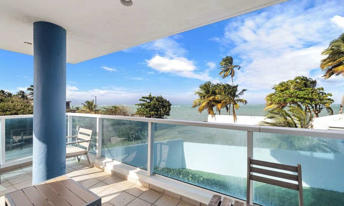 Mediania Alta Apartment | Beachfront | Pool | Balcony | Parking
