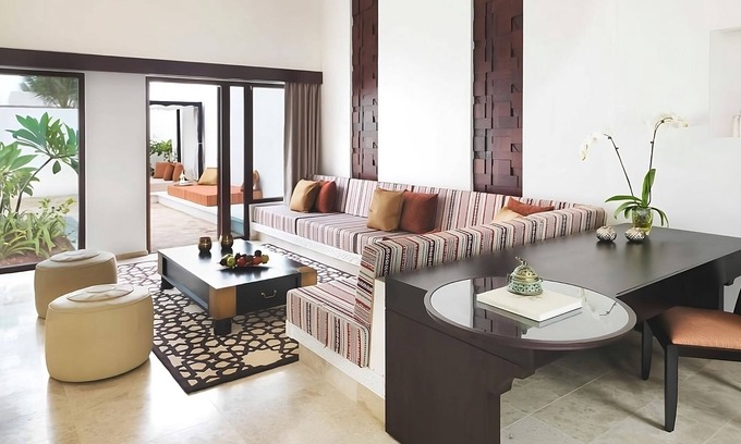 Salalah House | Beachfront Resort! Luxe Accommodation w/Garden View! Swimming Pool & Spa Center