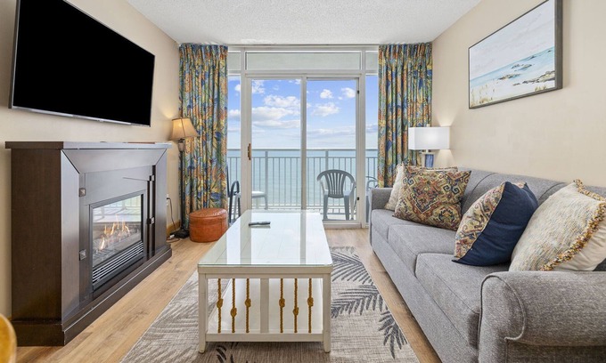 Myrtle Beach Condo | Beachfront Resort w/ Ocean View - Near Boardwalk!