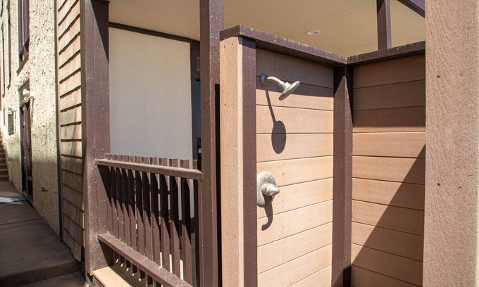 South Oceanside Condo | Beachfront Retreat