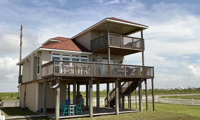 Miramar House | Beachfront, sand steps away, pet friendly, large fenced yard
