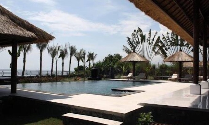 Umeanyar Villa | Beachfront Spacious luxury villa in Seririt Lovina area