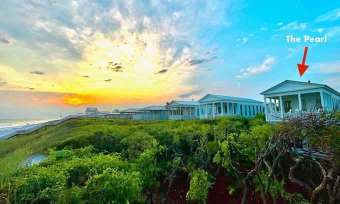 Seaside House | Beachfront Spectacular picture perfect renovation in Seaside