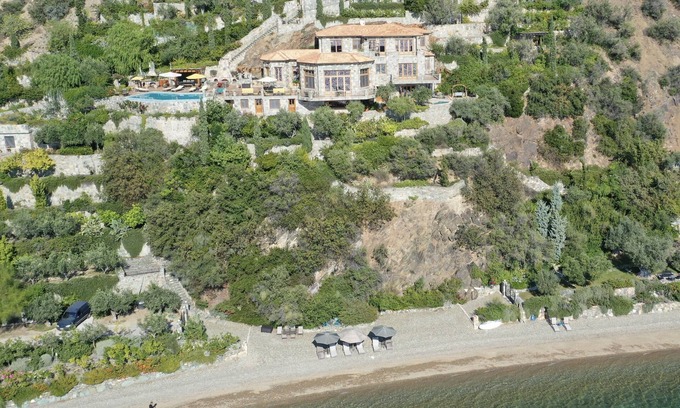 Loutra Edipsou House | Beachfront, Stone-Built, Beautifully-Appointed, Spacious 5-bedroom Villa.