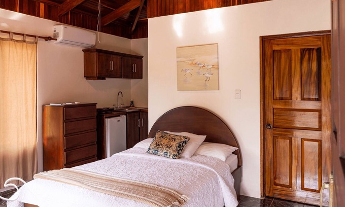 Parrita Apartment | Beachfront Studio Tres at Tranquilidad Resort