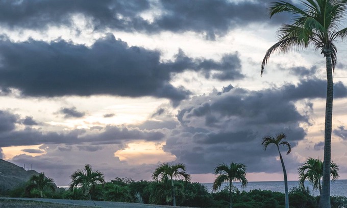 Cane Bay House | Beachfront Sweet Breeze Condo w/pool