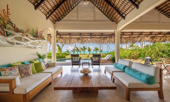 Las Terrenas Villa | Beachfront Tropical Villa with Private Pool
