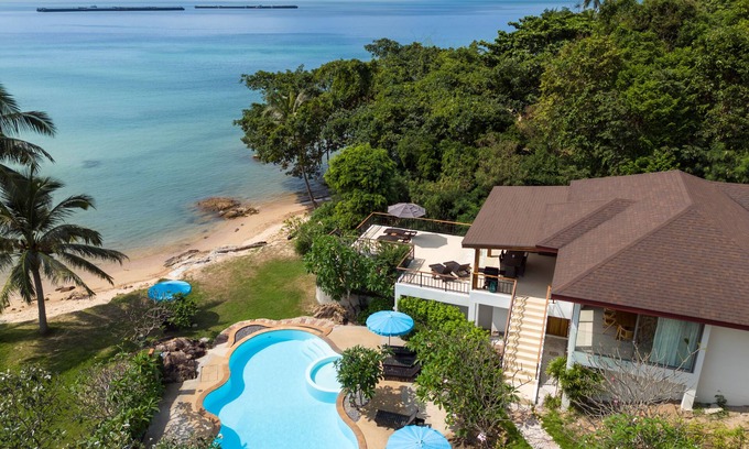 Ang Thong Villa | Beachfront Villa - 3 En-Suite Air Conditioned Bedrooms - Housekeeper Included.