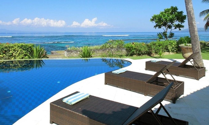 Sengkidu Villa | Beachfront Villa in Candidasa, East Bali