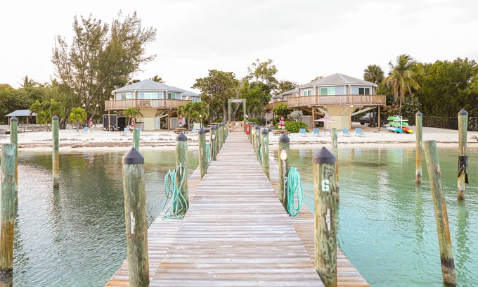 Islamorada Condo | Beachfront Villa w/Pier & Pool