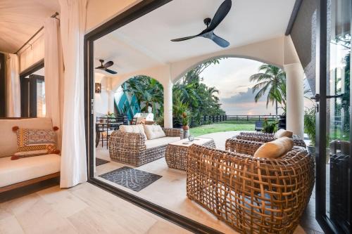 Potrero House | Beachfront2 bed 2 bathPortreroFlamigo-Marina