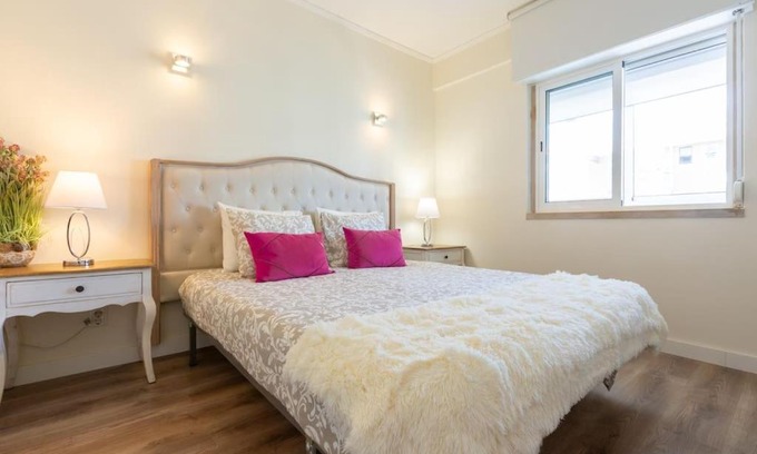 Carcavelos Apartment | beachome4u4/Carcavelos beach