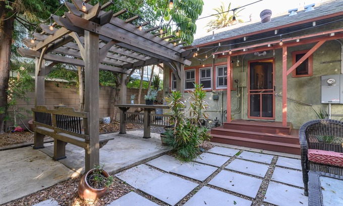 Bluff Heights Bed & Breakfast | Beachrunners Inn