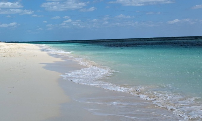 Discovery Bay Condo | Beachside Bahama Time