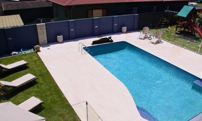 Warilla House | BEACHSIDE BLISS- Warilla