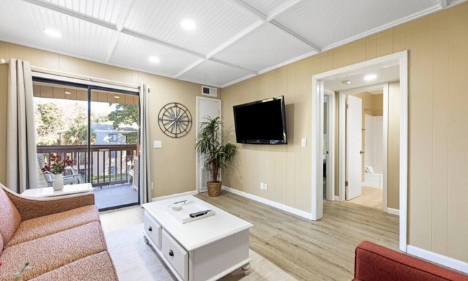 North Forest Beach Apartment | Beachside Family 2 Bedroom Villa