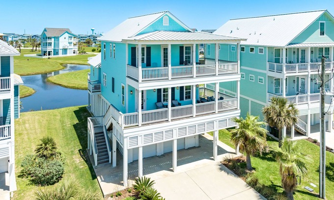 Red Fish Cove House | Beachside Home w/Gulf Views Built 2019, 3 Decks, Pointe West Resort Amenities