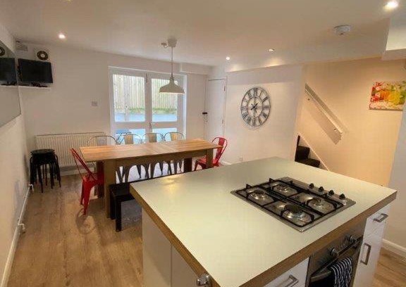 Kemptown House | Beachside House