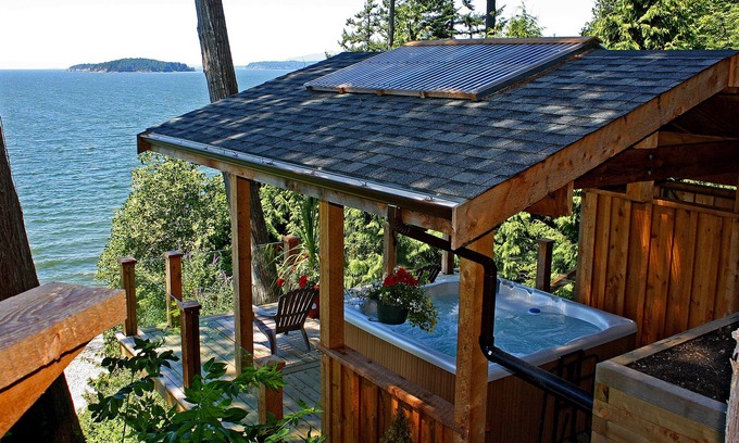 Davis Bay Cottage | Beachside Island Vista Cottage, Beach, Ocean Views, Hot Tub