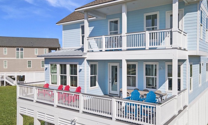 Red Fish Cove House | Beachside Luxurious Custom Home, Breathtaking Views and Amenities in Pointe West
