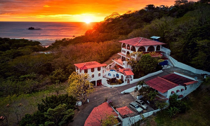 Playa Marsella Villa | Beachside stay at Villa ViYarte