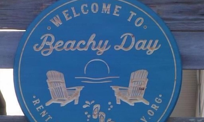 Ocean City Beach House | Beachy Day - Sunny, Bright and Charming Beach Bungalow