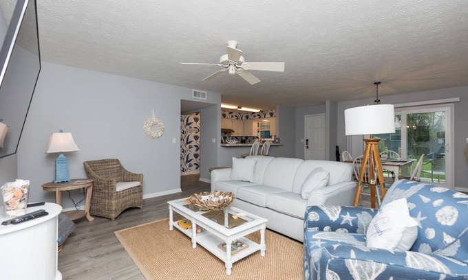 Coquina Gables Apartment | Beachy Getaway–Cozy, Clean & Equipped w/All Essentials! Relax, Enjoy & Refresh!