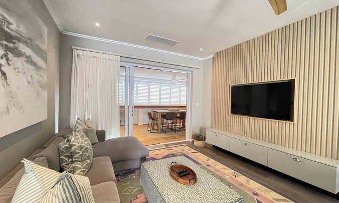 Robberg Beach Apartment | Beachy Head Hideaway 11 | 🏖 Seaside Luxury Stay