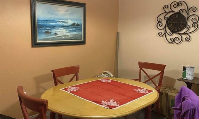 Long Mott House | Beachy Keen Cottage on XL lot with Fire Circle, 1.5 blocks from Bayfront & Pier