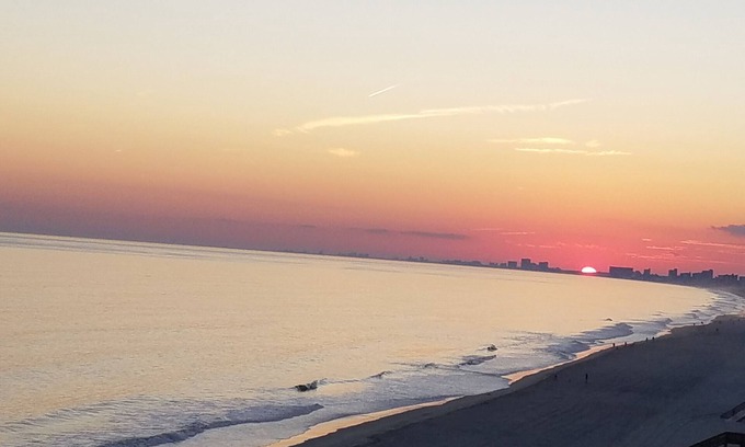 Cherry Grove Beach Condo | Beachy Oceanfront Condo with stunning views! Pet friendly, relaxing getaway!