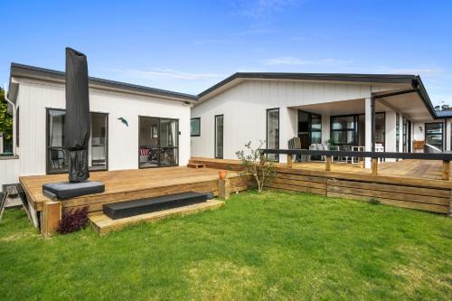 Waihi Beach House | Beachy Serenity - Waihi Beach Holiday Home