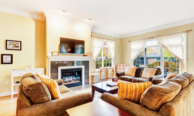Douglas Apartment | Beacon Court D