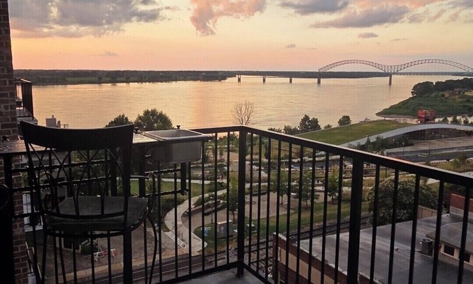 Downtown Memphis Apartment | Beale Street nights & River sites