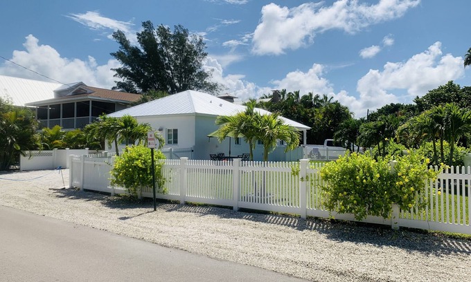 Anna Maria Cottage | Bean Point Beach Cottage -North End of Island beautiful white sand and sunsets!