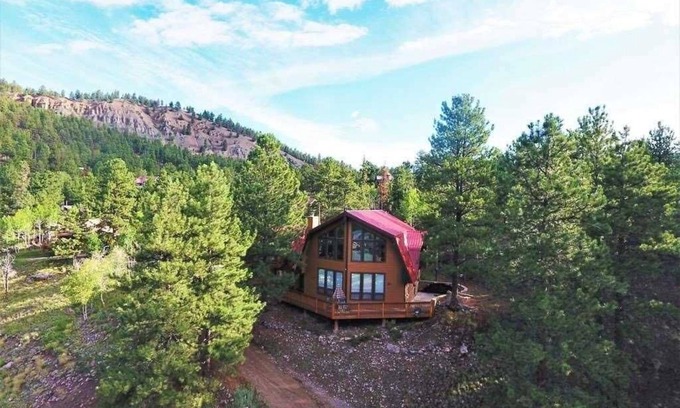 Lake City House | Bean's Place - Large Family Home with Beautiful Views From the Large Deck