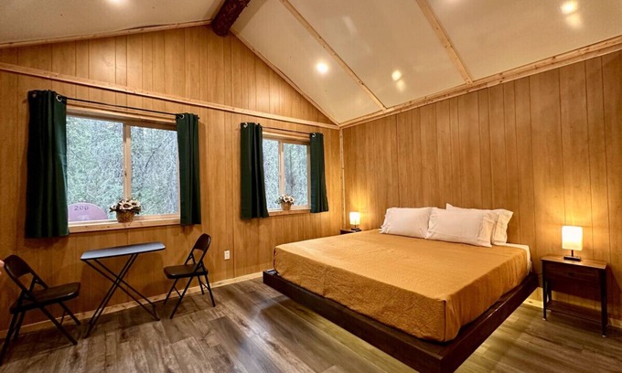 Tok Cabin | Bear Cabin 2 in Tok Alaska
