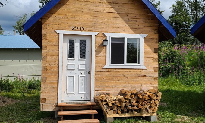 Ninilchik Cabin | Bear Cabin in the Heart of Moose Country Alaska!