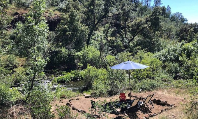 Shasta Cascade Ski Chalet | Bear Creek Falls Ranch 4 Superior Rooms