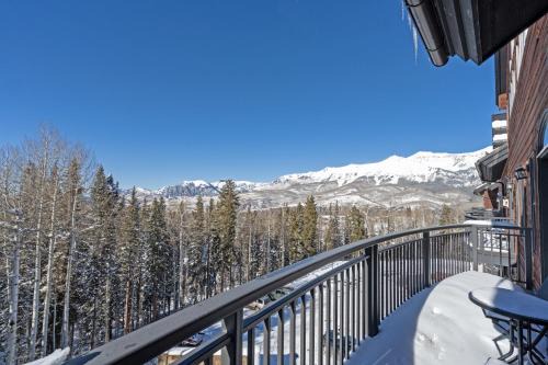 Mountain Village Apartment | Bear Creek Lodge 408 by Alpine Lodging Telluride