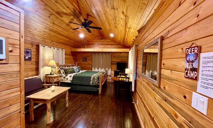 Thompson Falls Cabin | Bear Creek Resort, Upper cabin suite (1 king bed), Upper cabin suite (1 king bed)