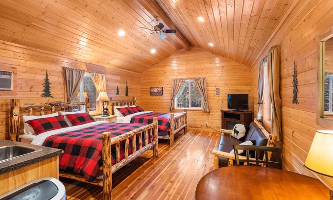 Thompson Falls Cabin | Bear Creek Resort, Cabin Suite (end unit 2 queen beds), Cabin Suite (end unit 2 queen beds)
