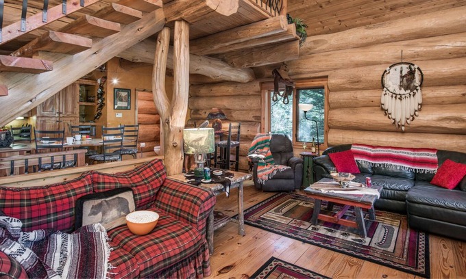 Ruidoso Cabin | Bear Foot Lodge, 2 Bedrooms, Sleeps 6, Gas Grill, Walk to River, Hot Tub
